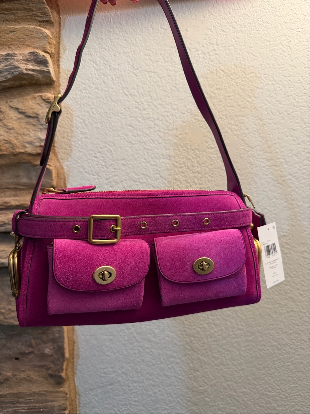 NWT Coach Magenta Suede Turnlock Haversack 27